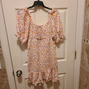 NWT -- White Floral Dress -- Sz XL